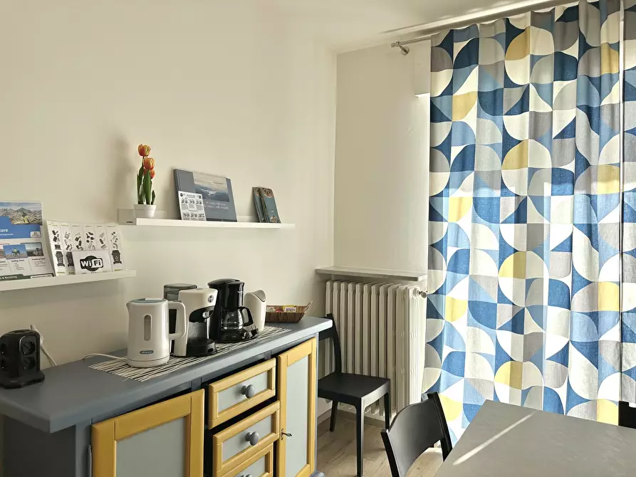 Immagine 6 di Trilocale in affitto  in Via XXV Aprile 1 a Arona