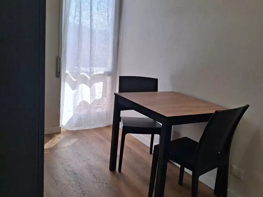 Immagine 11 di Bilocale in affitto  in Via Vittorio Veneto 1 a Arona