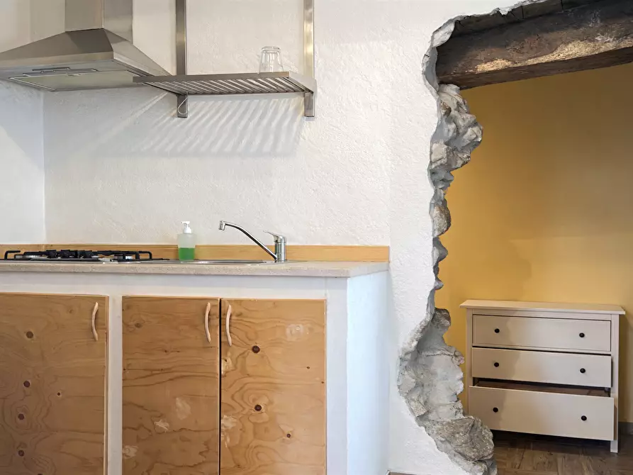 Immagine 4 di Bilocale in affitto  in Via Amalfi 1 a Dormelletto