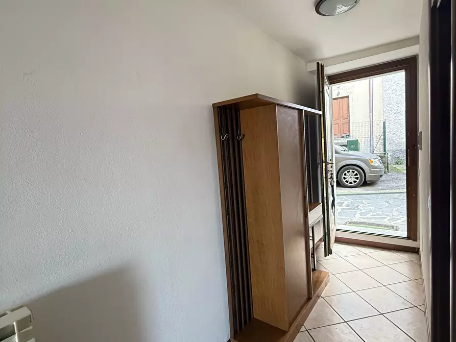 Immagine 19 di Bilocale in vendita  in Via Manzoni 1 a Arona