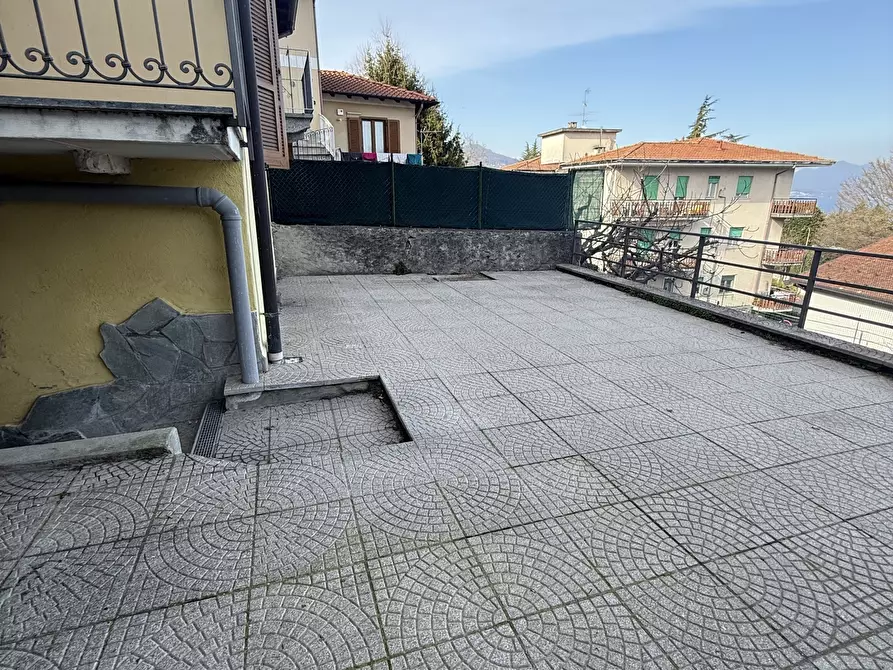 Immagine 24 di Bilocale in vendita  in Via Manzoni 1 a Arona