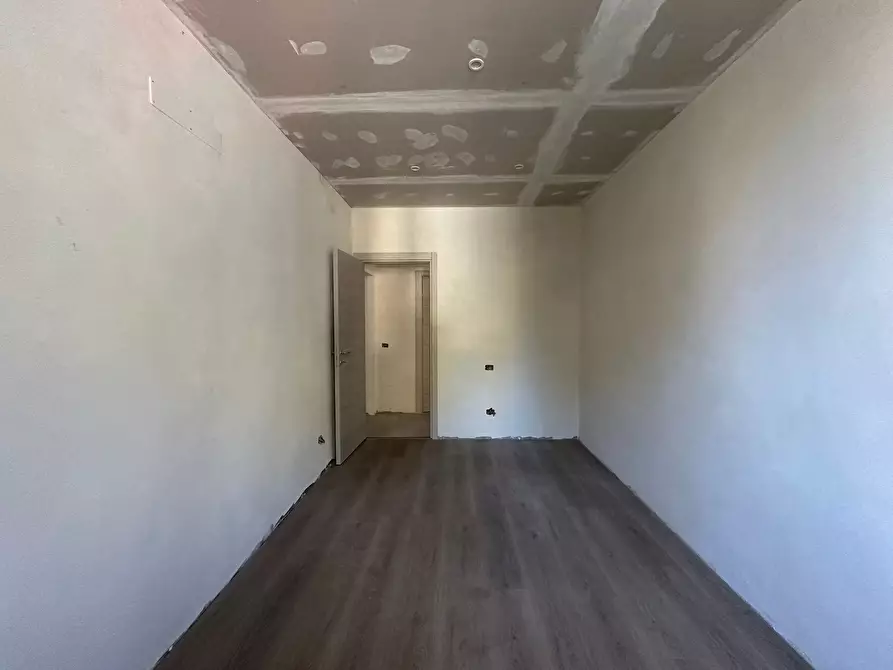 Immagine 26 di Trilocale in vendita  in Via Partigiani 1 a Arona