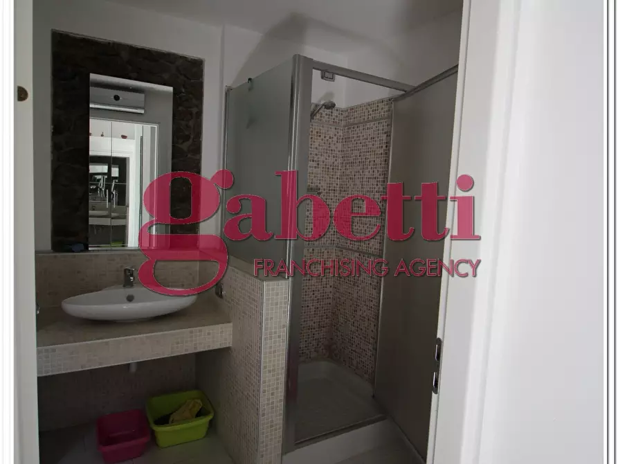 Immagine 9 di Monolocale in vendita  in Via Roma 99 a Nebbiuno