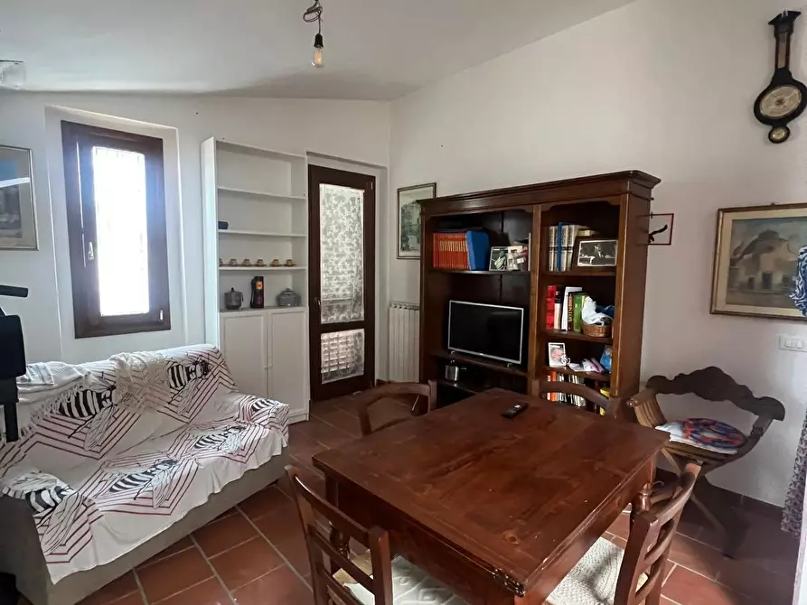 Immagine 4 di Pentalocale in vendita  in Via Canto alle Gracchie a Scandicci