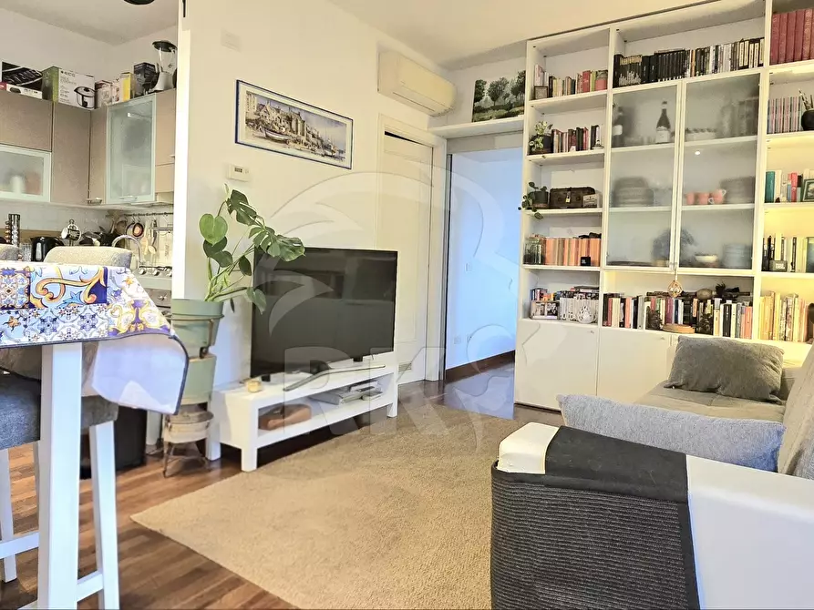 Immagine 1 di Bilocale in affitto  in Via Sante Vincenzi 46 a Bologna