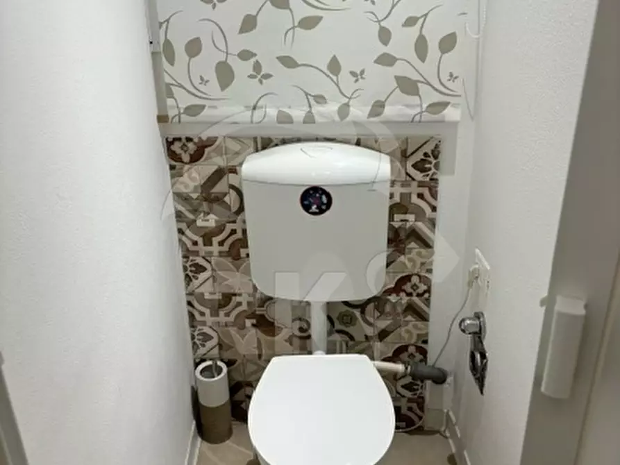 Immagine 5 di Locale commerciale in affitto  in via d'azeglio 51 a Bologna