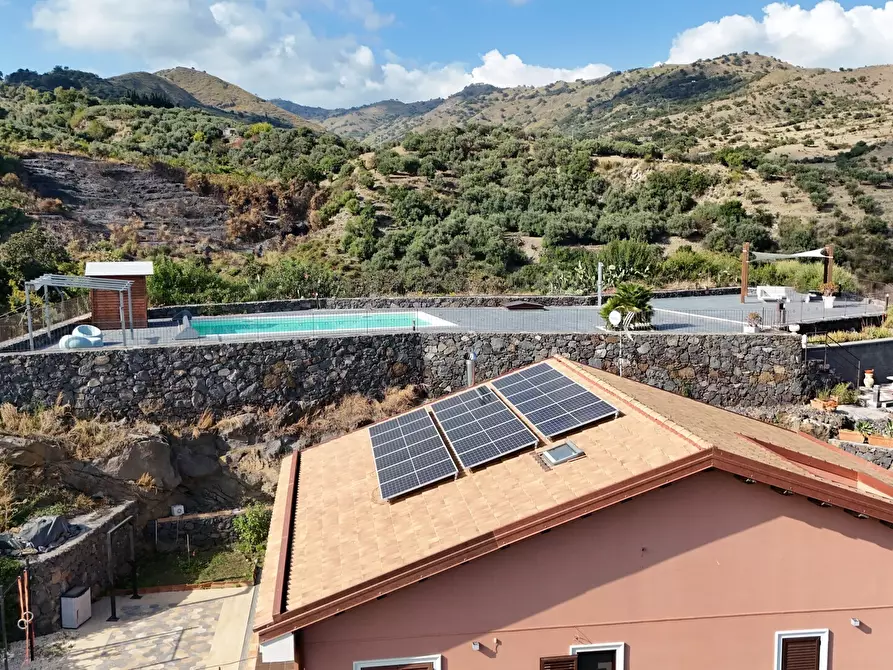 Immagine 77 di Villa in vendita  in Via Vincenzo Bellini 163 a Piedimonte Etneo