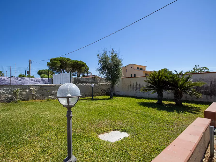 Immagine 4 di Villa in vendita  in Via Costa del Sole 37 a Siracusa