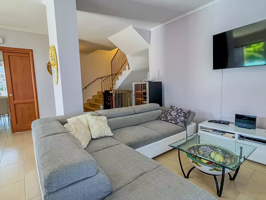 Immagine 41 di Villa in vendita  in Via Crocefisso 16 a Taormina