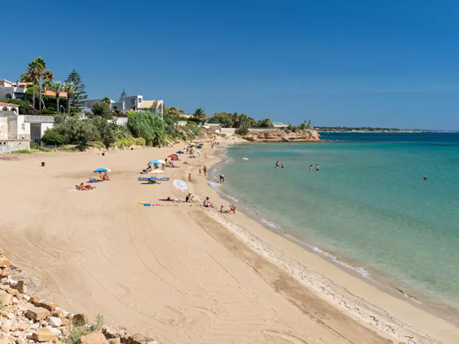 Immagine 39 di Appartamento in vendita  in Via Elsa Morante 142 a Avola