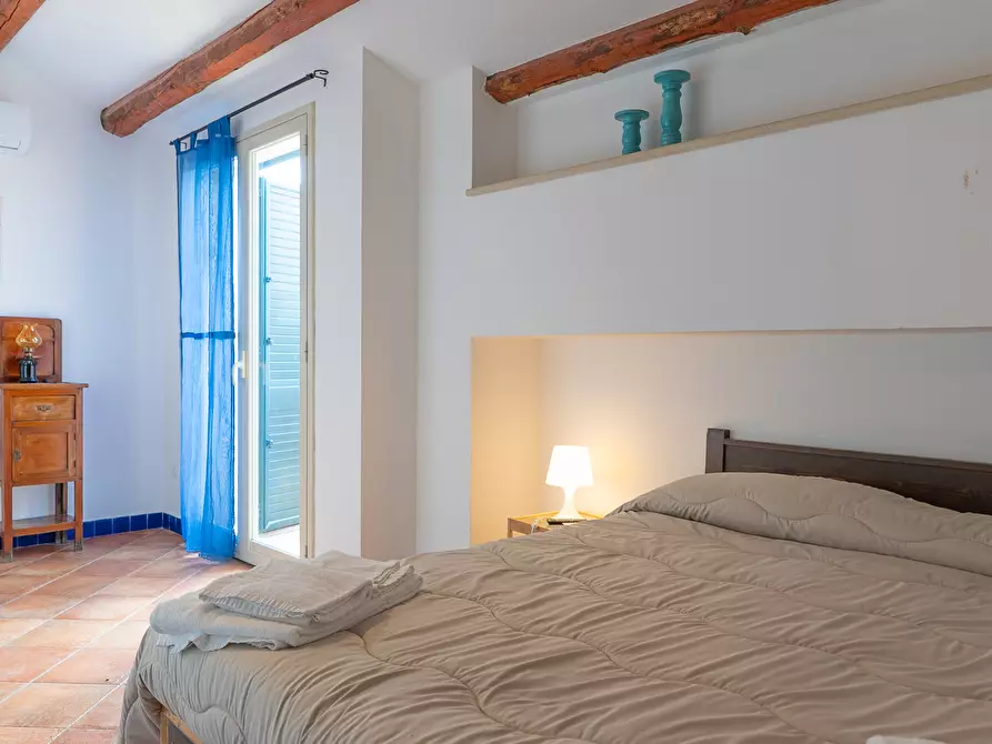 Immagine 85 di Villa in vendita  in Via Priamo 10 a Siracusa