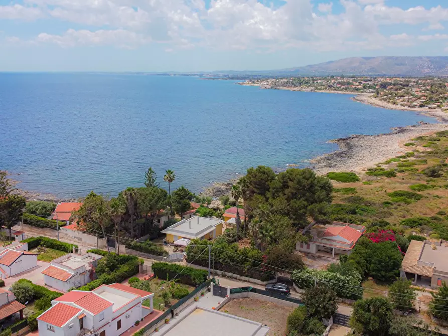 Immagine 7 di Villa in vendita  in Via Mar Mediterraneo a Siracusa