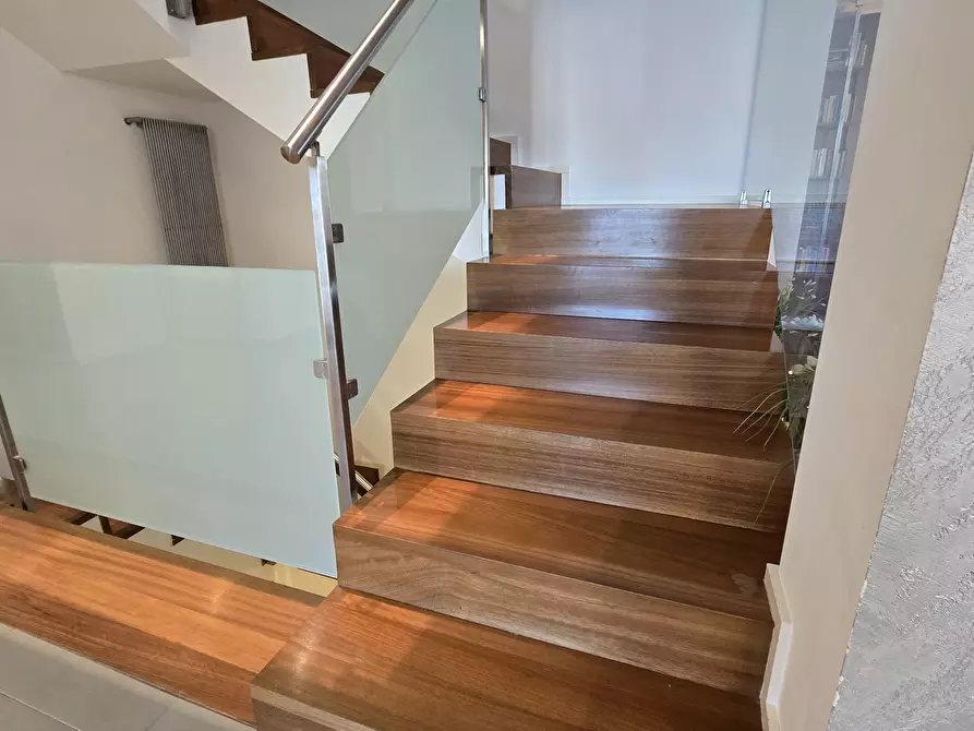 Immagine 17 di Villa in vendita  in Via Monti Nebrodi 64 a Siracusa