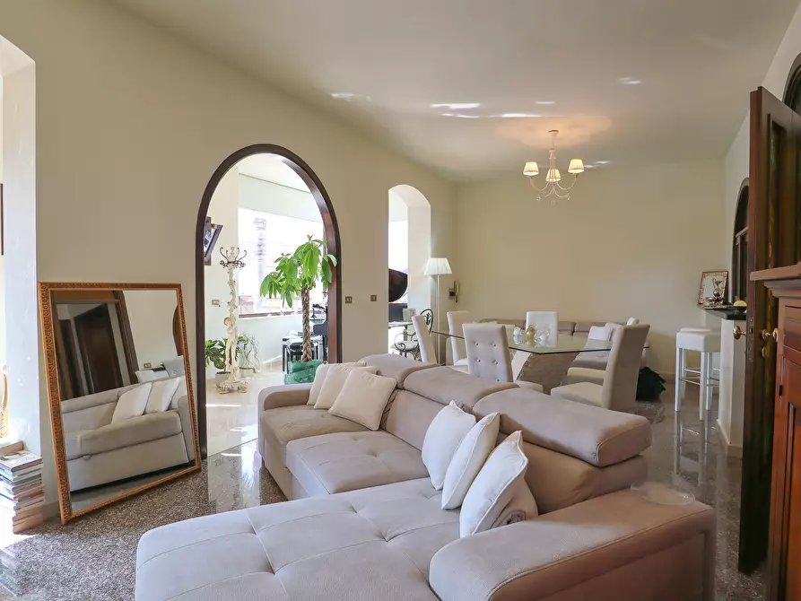 Immagine 14 di Appartamento in vendita  in Via Jonica 20 a Siracusa