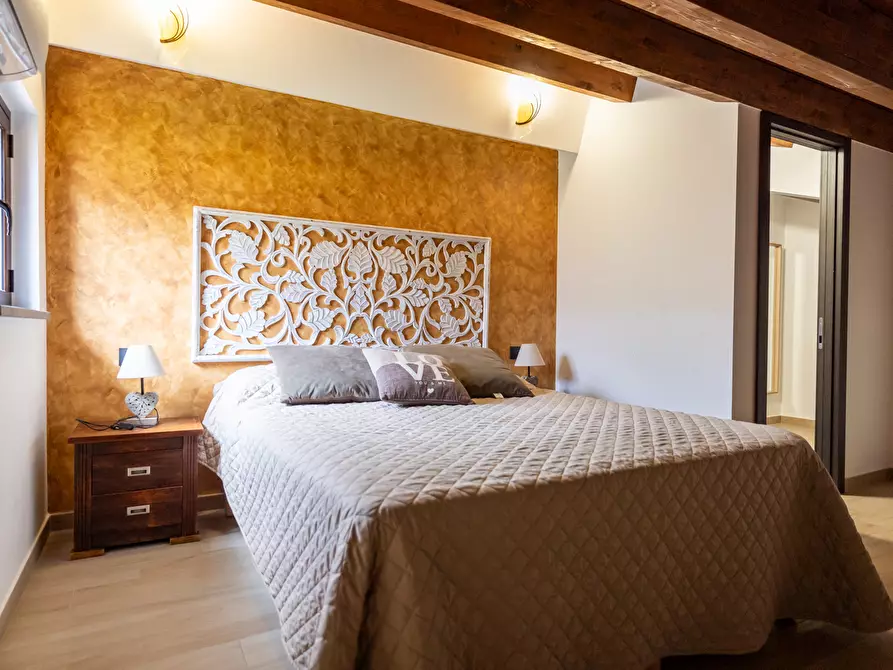 Immagine 103 di Villa in vendita  in Via Vincenzo Bellini 163 a Piedimonte Etneo