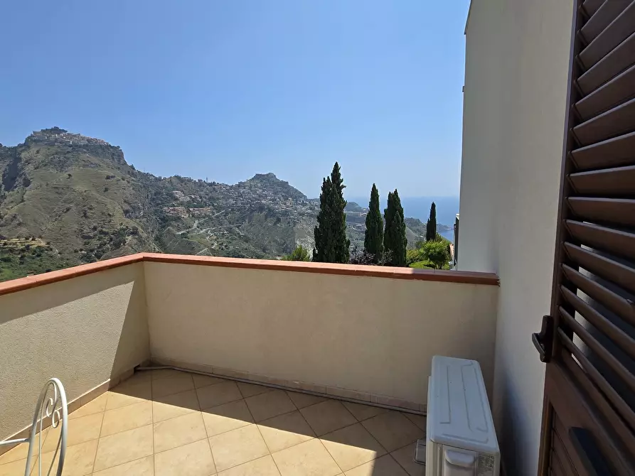 Immagine 81 di Villa in vendita  in SP10 41 a Taormina
