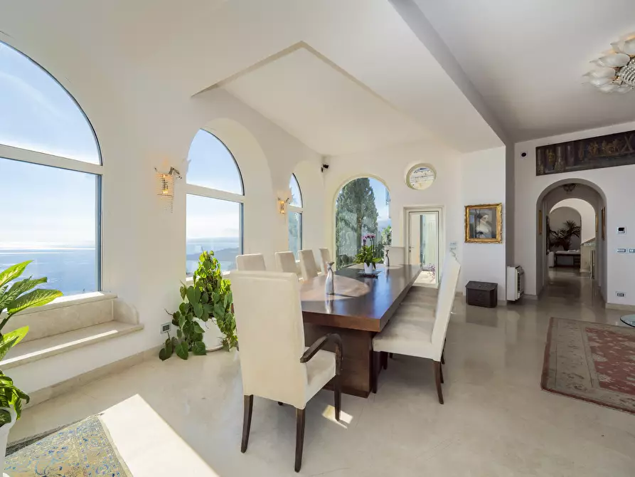 Immagine 46 di Villa in vendita  in Salita Giafari 25 a Taormina
