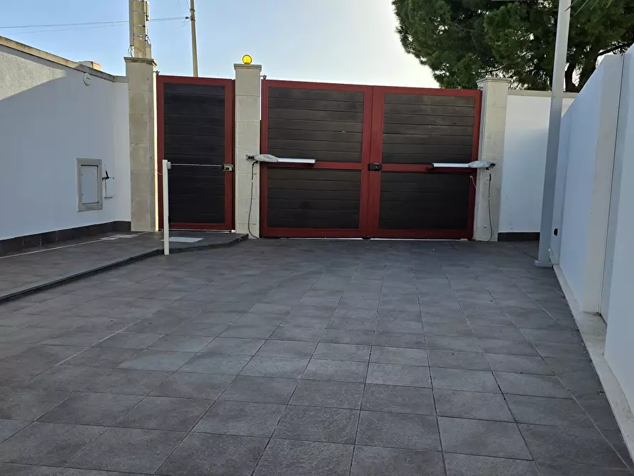 Immagine 38 di Villa in vendita  in Via Monti Nebrodi 64 a Siracusa