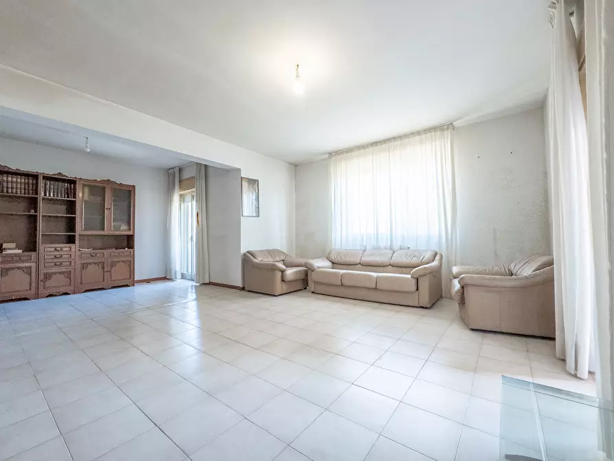 Immagine 11 di Appartamento in vendita  in Via Bartolomeo Cannizzo 25 a Siracusa