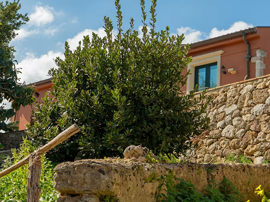 Immagine 34 di Villa in vendita  in Via Priamo 10 a Siracusa