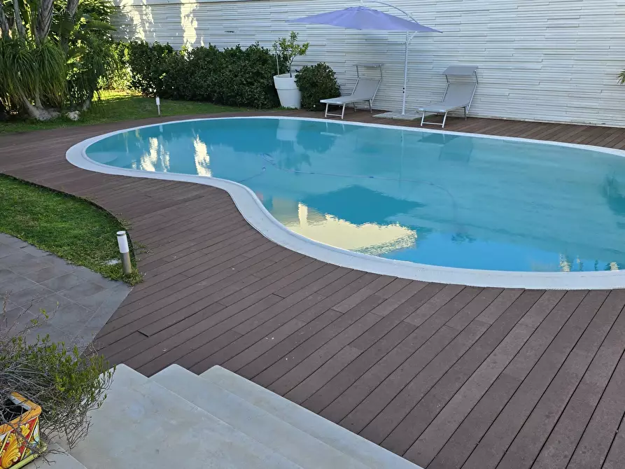 Immagine 40 di Villa in vendita  in Via Monti Nebrodi 64 a Siracusa