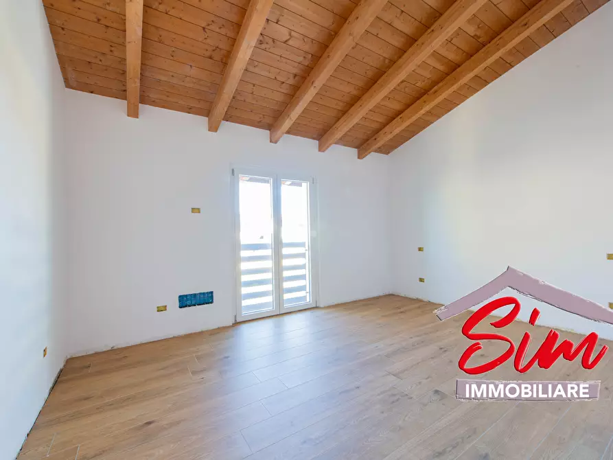 Immagine 25 di Villa in vendita  in Viale Roma sn a Casaleggio Novara