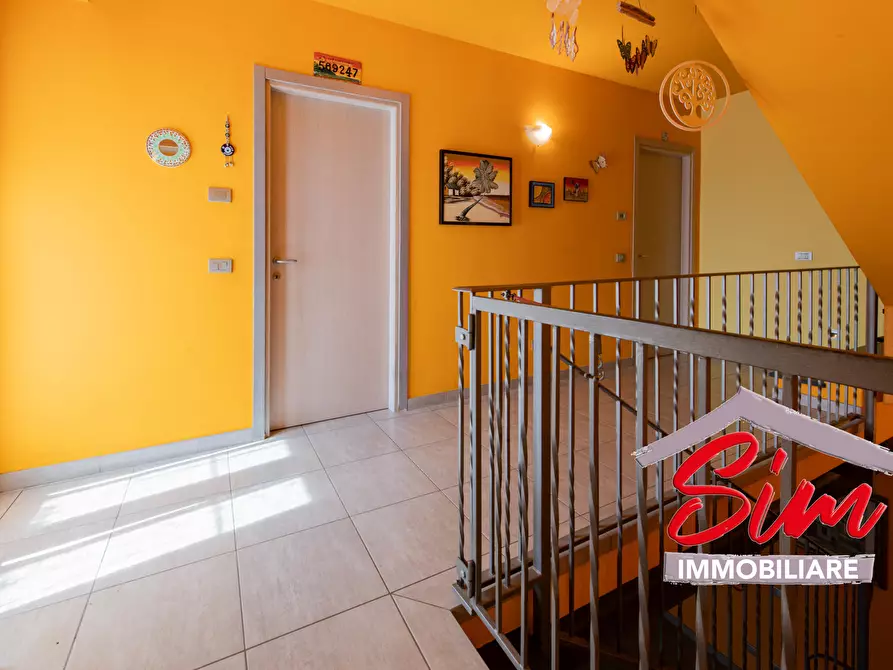 Immagine 9 di Terratetto in vendita  in Piazza Regina Margherita 11 a Mandello Vitta