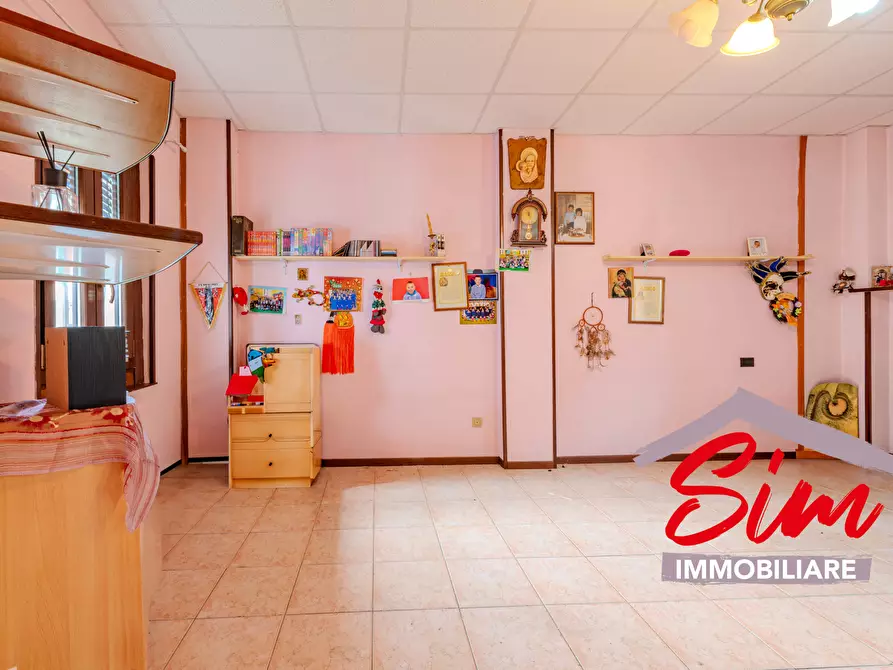 Immagine 22 di Casa semindipendente in vendita  in Via Martiri snc a Cavaglio D'agogna