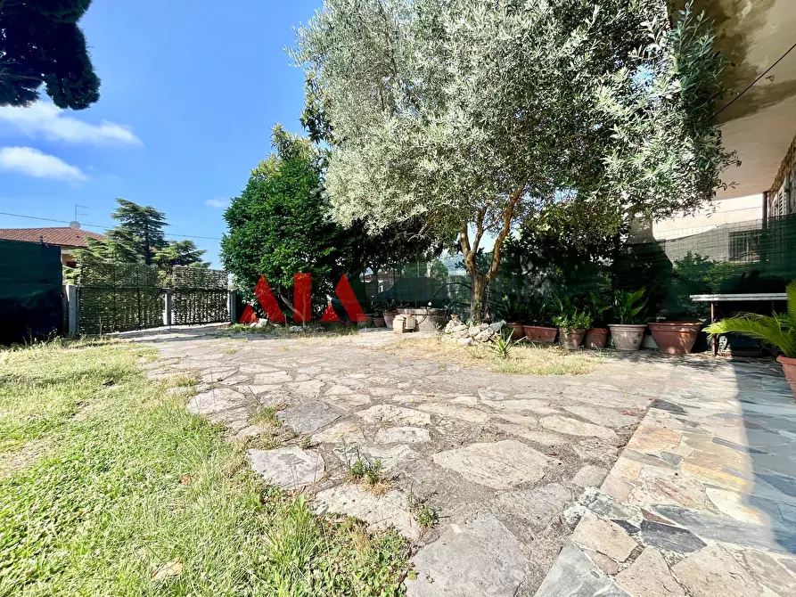 Immagine 16 di Casa bifamiliare in vendita  in Via Val di Nievole 2 a Bientina