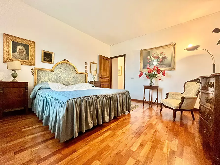Immagine 9 di Villa in vendita  in Via Bologna a Pontedera