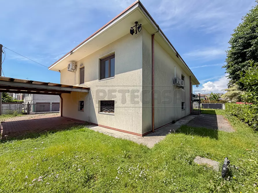 Immagine 7 di Villetta a schiera in vendita  in Via Carducci a Monticello Conte Otto