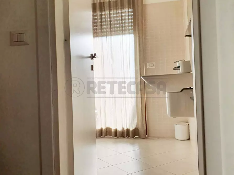 Immagine 8 di Appartamento in affitto  a Pescara