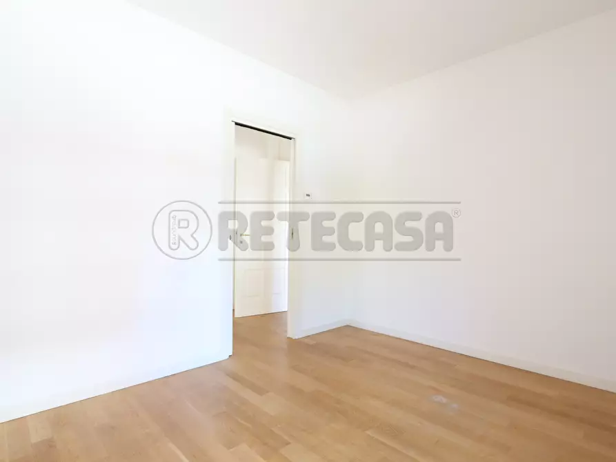 Immagine 12 di Trilocale in vendita  in Via Riello 30 a Vicenza
