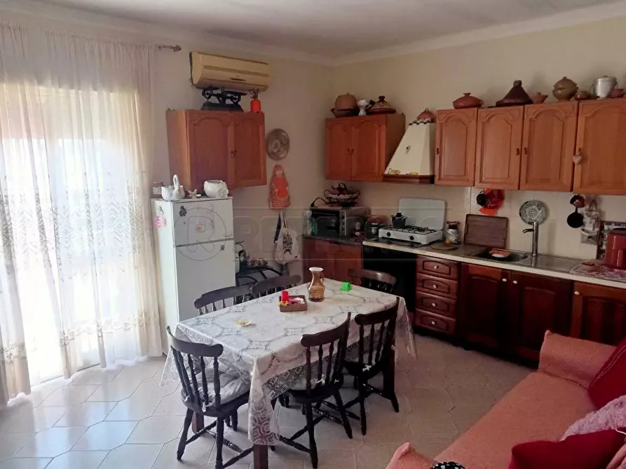 Immagine 4 di Casa indipendente in vendita  a Castelvetrano