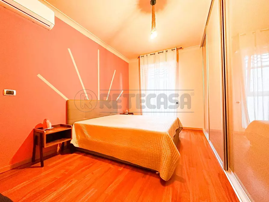 Immagine 5 di Quadrilocale in vendita  in Via Papa Giovanni XXIII a Desenzano Del Garda