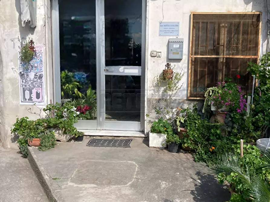 Immagine 1 di Magazzino in affitto  a Fisciano