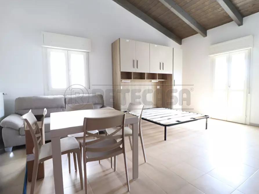 Immagine 1 di Monolocale in affitto  a Bondeno