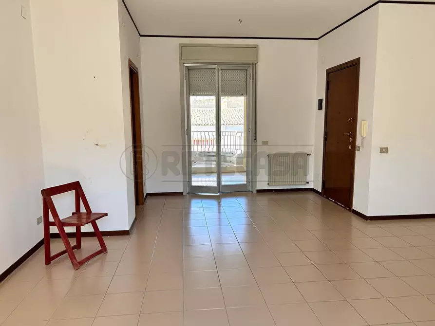 Immagine 18 di Pentalocale in vendita  in Via John F. Kennedy 37 a Caltanissetta