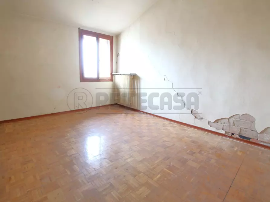 Immagine 25 di Casa semindipendente in vendita  in Piazza Guglielmo Marconi a Montegalda