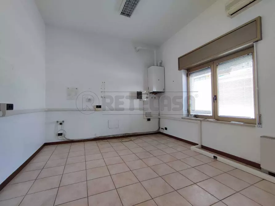 Immagine 13 di Locale commerciale in affitto  in Via Divisione Julia a Sarego