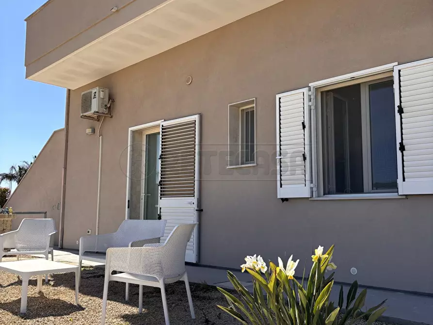 Immagine 4 di Pentalocale in vendita  in Via delle tessitrici 1 a Sannicola