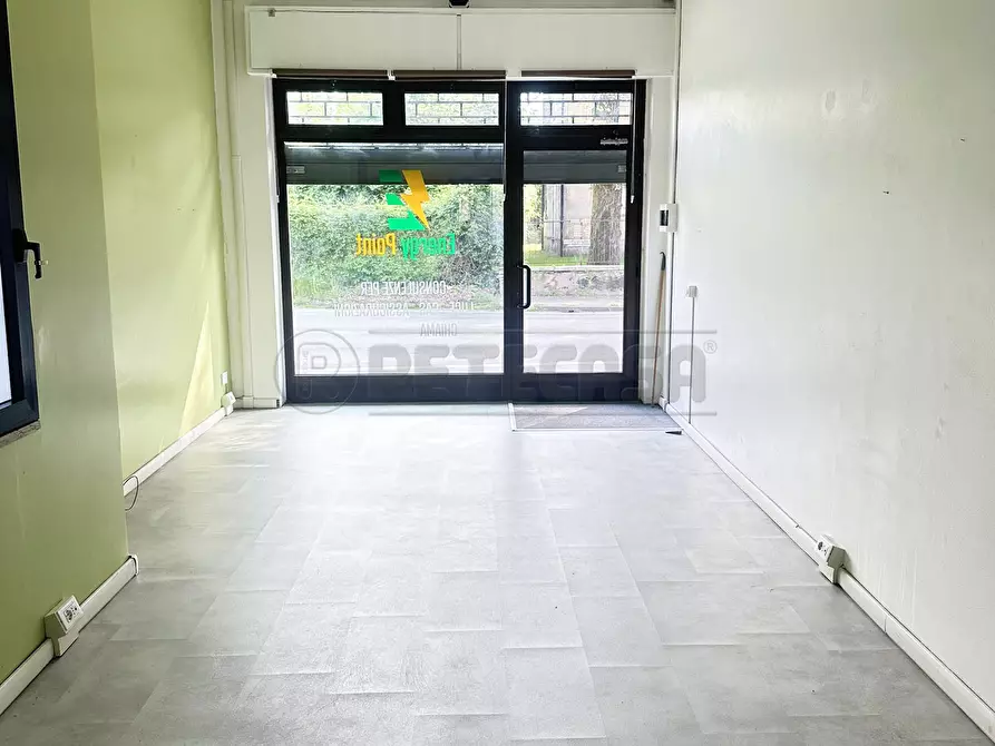 Immagine 7 di Locale commerciale in affitto  in Viale Riviera Berica 650 a Vicenza