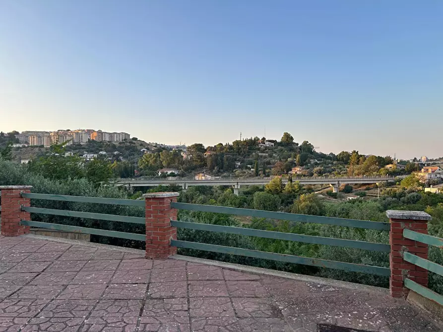 Immagine 6 di Villa in vendita  in contrada Serra Pantano a Caltanissetta