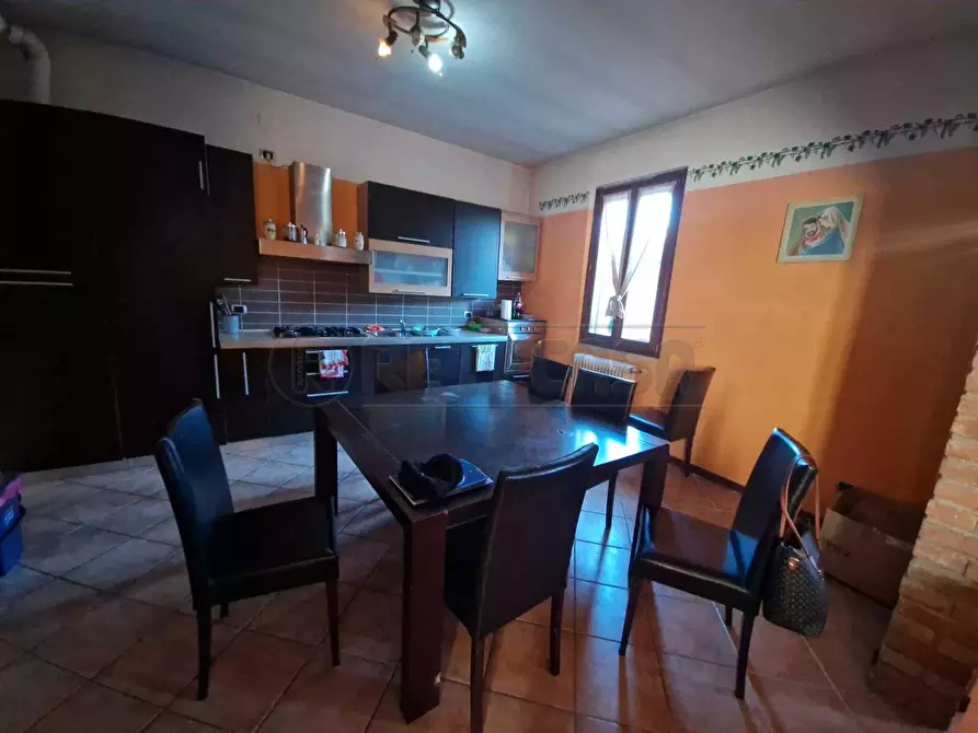 Immagine 3 di Trilocale in vendita  in Via Guglielmo Marconi a Grumello Cremonese Ed Uniti