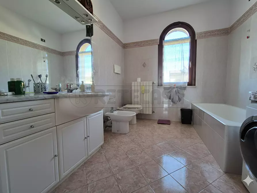 Immagine 19 di Villetta a schiera in vendita  in Via Arno a Sesto Ed Uniti