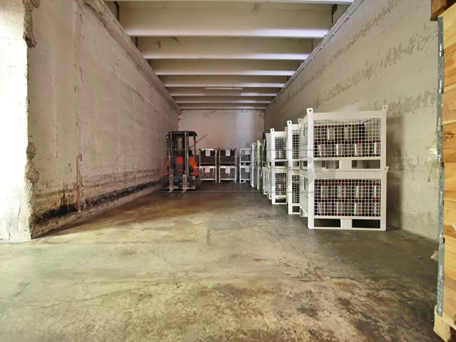 Immagine 10 di Attività artigianale in vendita  in Via Valletta 1 a Crespadoro