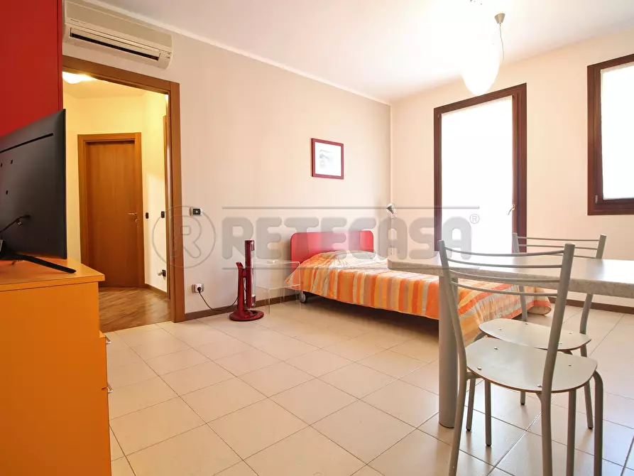 Immagine 19 di Ufficio in vendita  in VIA ALCIDE DE GASPERI 80 a Montecchio Maggiore