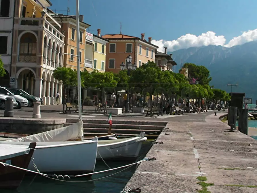 Immagine 13 di Quadrilocale in vendita  in via don primo adami a Gargnano