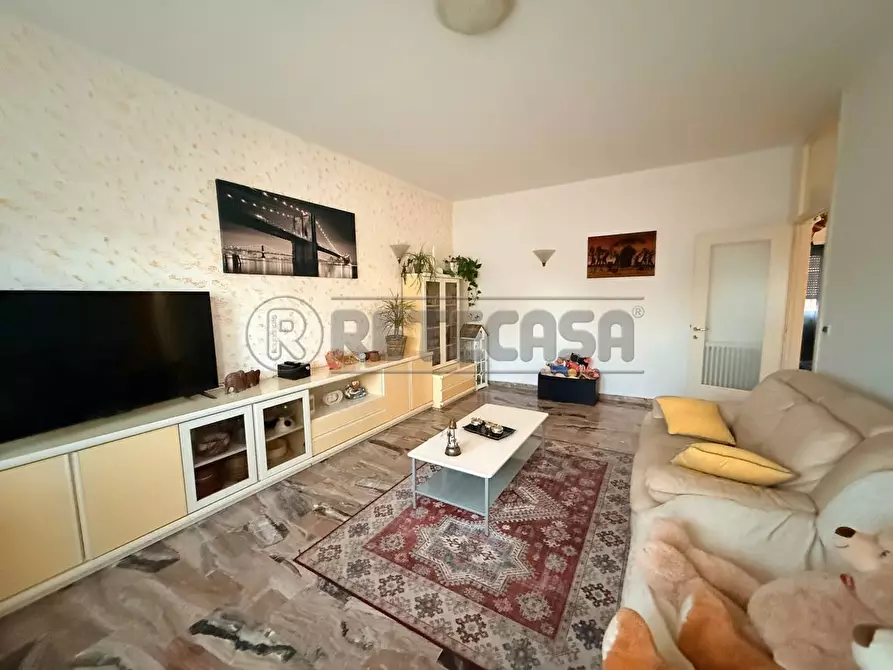 Immagine 11 di Appartamento in vendita  in zona valle a Montecchio Maggiore