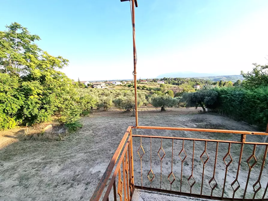 Immagine 11 di Casa indipendente in vendita  a Pescara